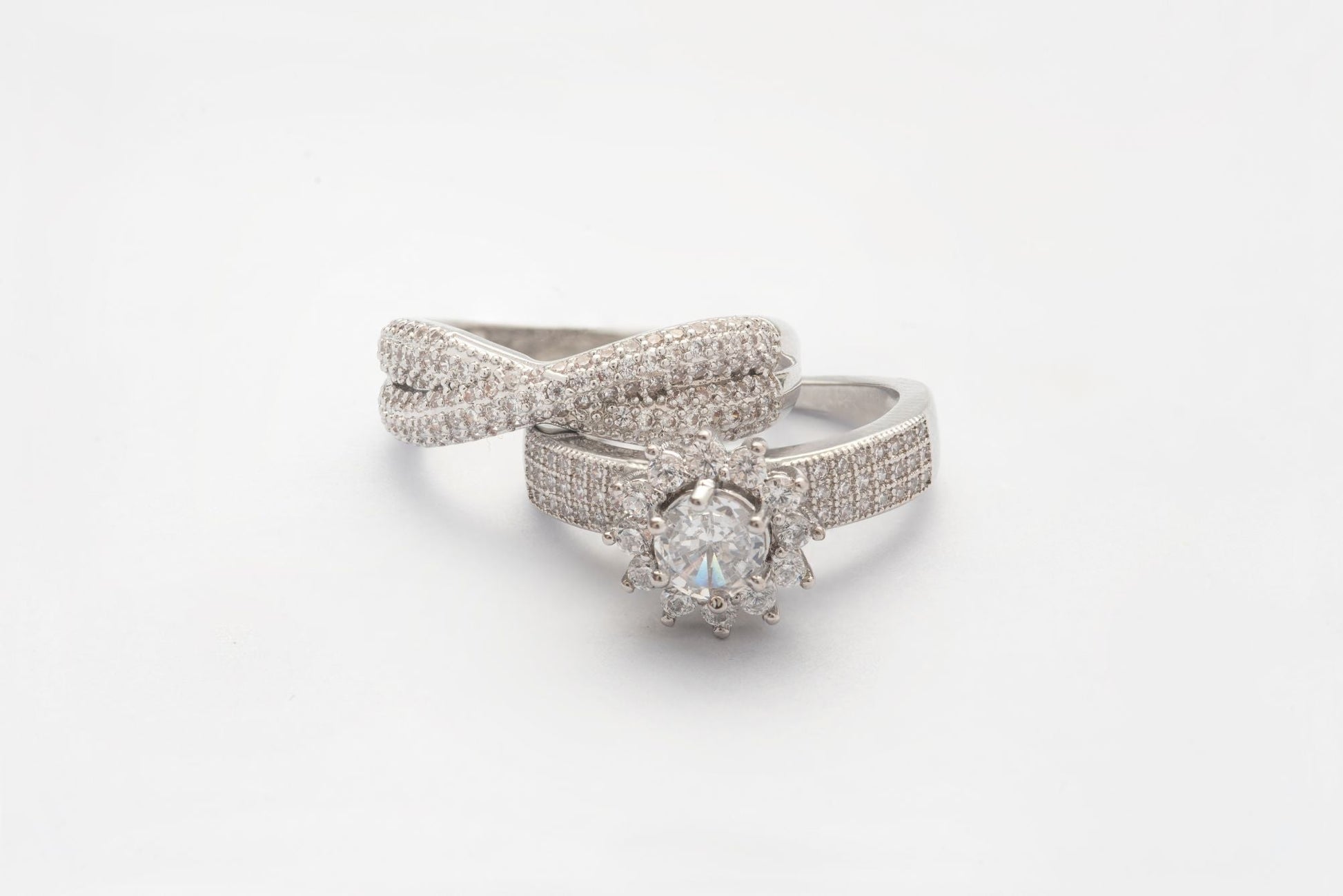Picture of SET OF RING ZZ-R-06 AAA CUBIC ZIRCONIA - Chenone Official - Online Shopping