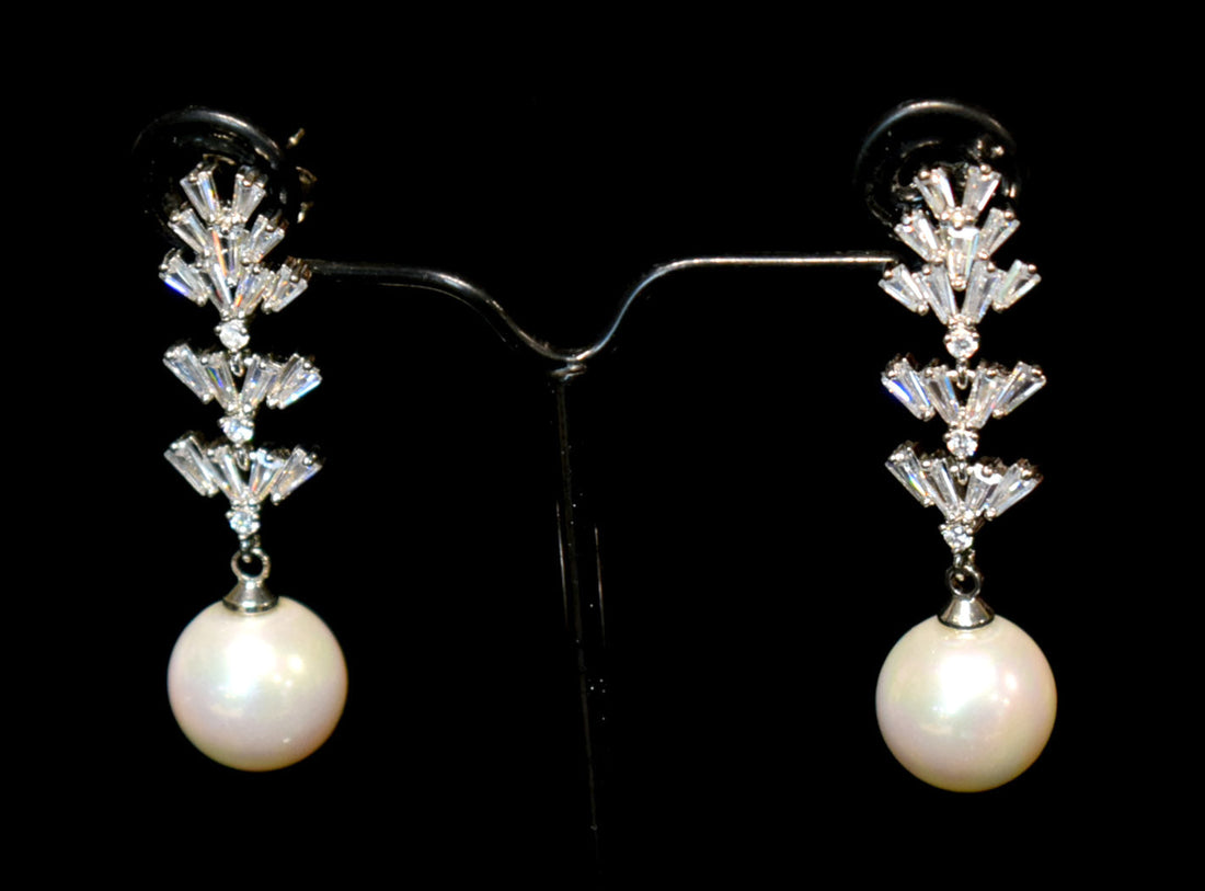 Picture of ZZ-ER-52 EARINGS - Chenone Official - Online Shopping
