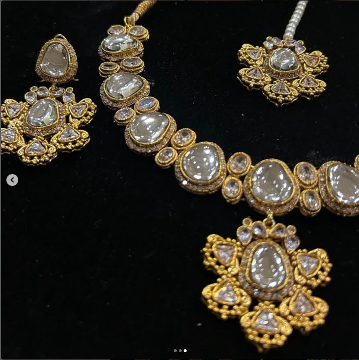 NECKLACE SET ZZ-LER-70 GOLDEN POLKI SET